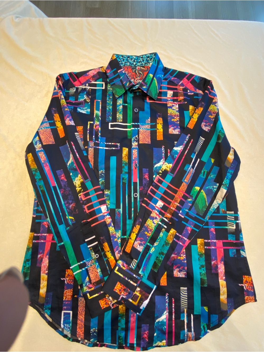 Bold Robert Graham Multicolor Geometric Button-Up Shirt
